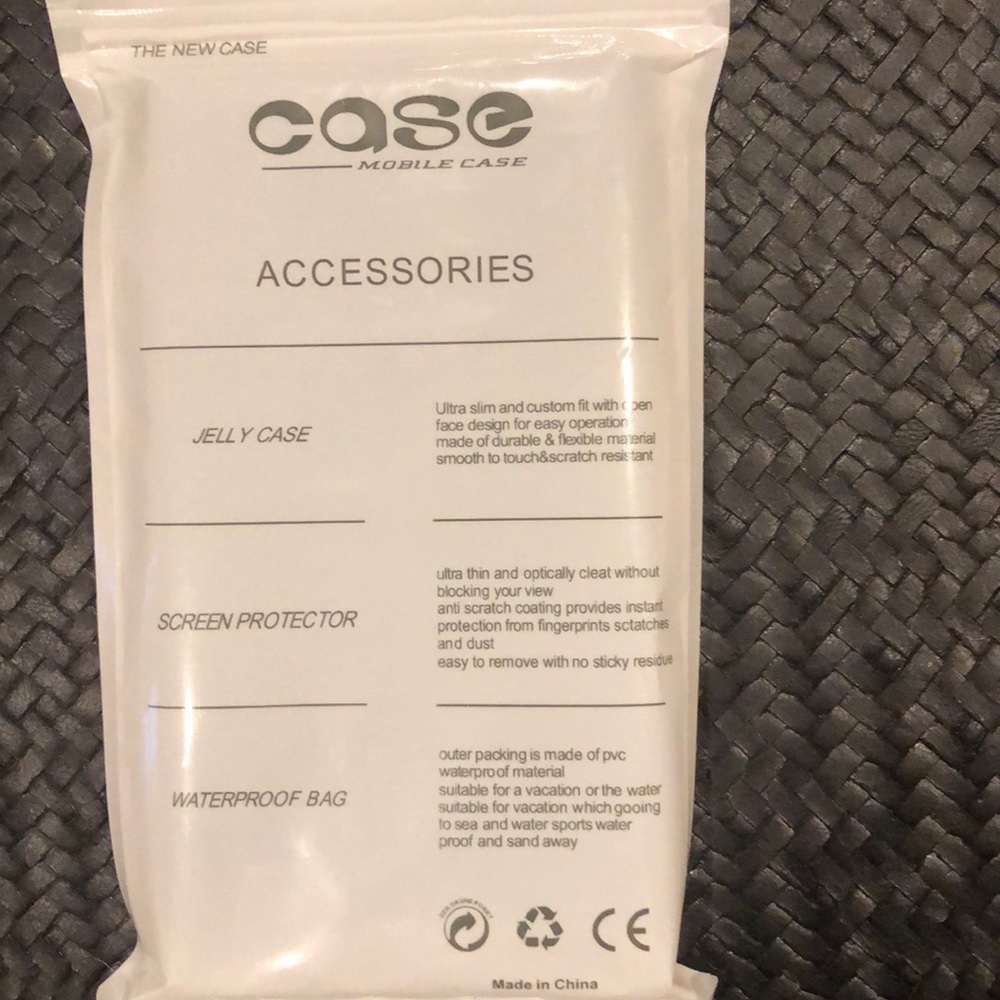 NWT-sparkly phone case iPhone 8plus - Picture 7 of 7